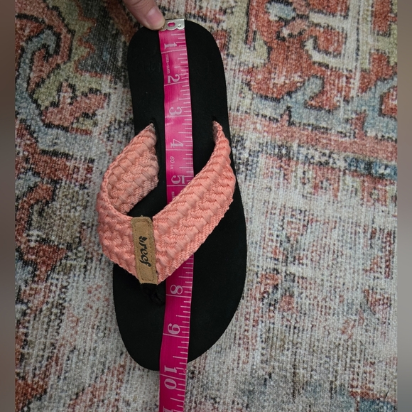 🆕 REEF | Coral Knit Flipflops, size 7 - Picture 8 of 9